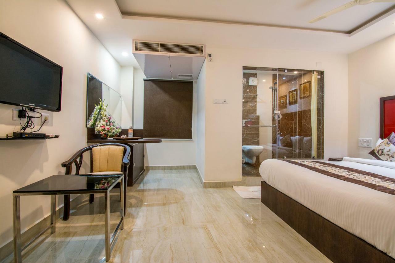 New Hotel Executive Inn Vijayawāda Esterno foto